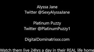 Girl on Girl Webcam Shows with Sexy Alyssa Jane