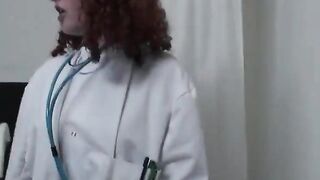 at the lesbian dokter