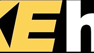 Fake Driving School - Sexy Blonde gets her sweet Scottish pussy slammed in a car