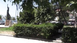 Nackt auf der Strandpromenade mit Eis Teil 2