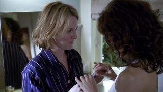 Laurel Holloman and Jennifer Beals - The L Word 04