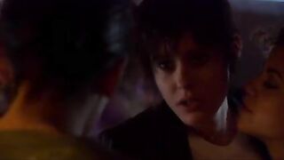 Katherine Moennig and Lucciana Caro - The L Word 02