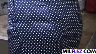 Sexy Holly Heart eats Brianna Ray