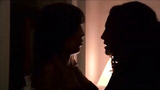 The L-Word Season 1 kissing scenes