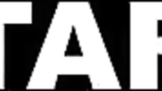 Blonde Milf Vermieterin lässt sich ficken