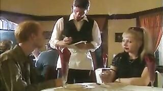 Lesbians in toilett - cw