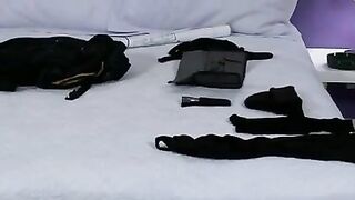 Jennifer White, Carolyn Reese - Crime Does Not Pay