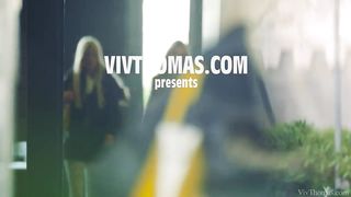 Hotel room fun - Jessie Volt, Lola A