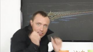 Deutsches Teen Hanna hat eine sehr niedrige Schamgrenze