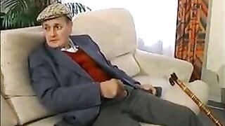French Papy voyeur fucks a fat black girl
