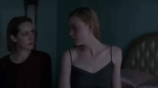 Jena Malone lesbian scene from the neon demon