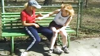 SOEUR EN Chaleur bouffe entre elle la moule