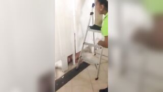 Lesbicas fudendo no banheiro(Lesbian fucking in t bathroom)