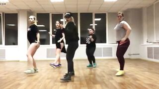 Swag Rus Panda twerk class and lesson 