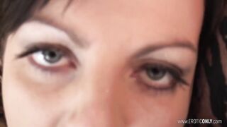 Mom opens her unshaven pussy