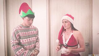 I CHEAT ON KATHYLEE AND FUCK HER ON CHRISTMAS