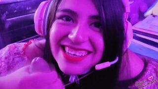 My BEST FRIEND'S GIRLFRIEND gives me a BLOWJOB on VALENTINE'S DAY PART 1 - PriscyRollplay