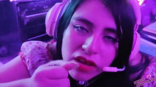 My BEST FRIEND'S GIRLFRIEND gives me a BLOWJOB on VALENTINE'S DAY PART 1 - PriscyRollplay