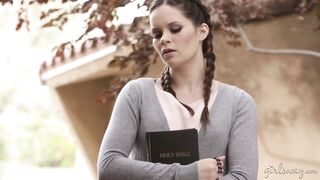 Not so perfect stepsisters