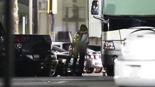 Miley Cyrus kissing and Fingering Stella Maxwell (Staged)