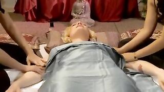 Lesbian massage v.1