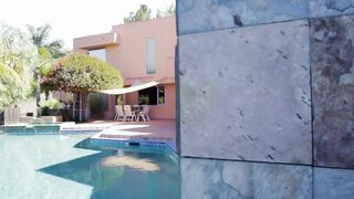 Squirting lesbian triangle