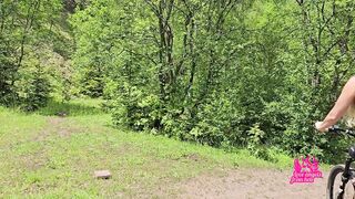 Żona zdradza męża na wycieczce rowerowej. Polska, to piękne milf, mature. One są lepsze niż hentai