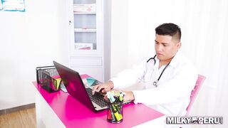 Enfermera folla con el doctor pervertido en su primer dia de trabajo