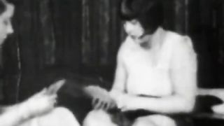 Lesbian Girls at Cards Catfighting (1940s Vintage)