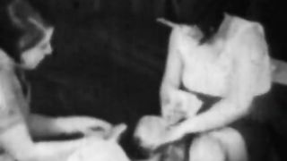 Lesbian Girls at Cards Catfighting (1940s Vintage)