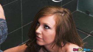 Teen vs MILF Lesbians