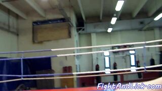 Lesbian beauties pussylicking after catfight