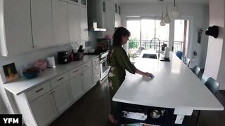 EatingOut StepMom in the Kitchen