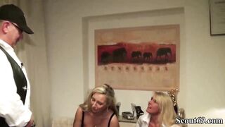 Deutsche Mutter und Freundin ficken den Jungspund durch