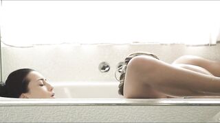 Bath - Anabelle, Anna Rose