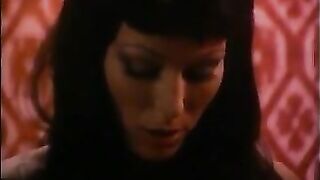 Vintage Arabian Nights lesbian tease