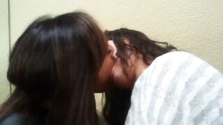 Dare You To Make Out