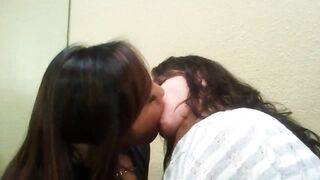 Dare You To Make Out