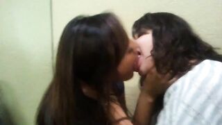 Dare You To Make Out