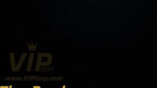 VIPissy - Lesbian piss drinking and pussy play