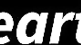 Sexy lesbians kissing session leads to a hot pussy fun