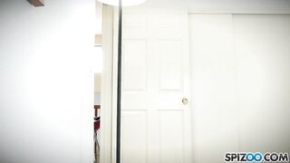 Watch Blake Morgan and Eden Sin sucking a big fat cock