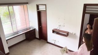 Wife caughts real state agent fucking her husband while showing the house