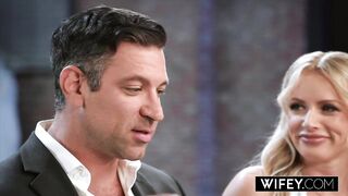 WIFEY Bride Danielle Renae Gets Stretched Out In 5-BBC Gangbang While Hubby Watches