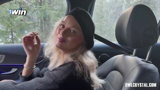 A beautiful Tinder slut sucks on the first date