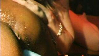 Live Show At Bottoms Up