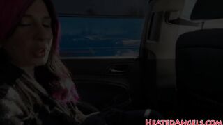 Dyke beauty fisted by her goth lover 