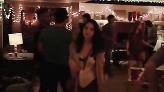 Tara Lynne Barr and Dylan Gelula - Casual 02