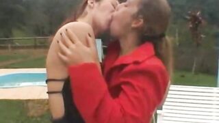 Tatty se besa con su novia