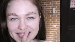 A schoolgirl came to her teacher's house after school